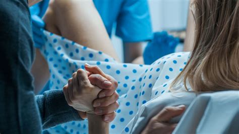 Panubigan in Pregnancy: What to Expect When it Breaks.
